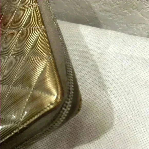 Chanel Gold Women's Wallet - Picture 4 of 14